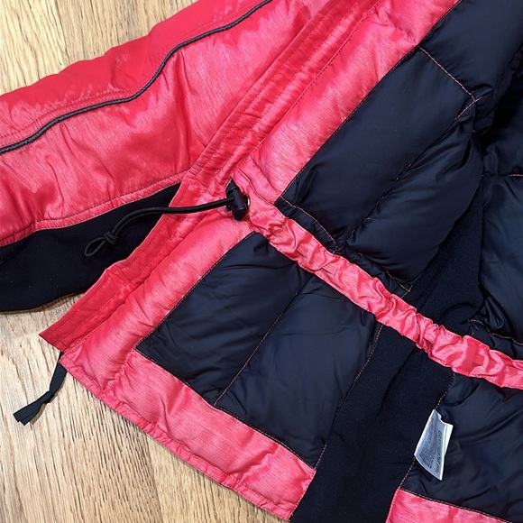 The North Face Arc 600 Down Jacket Red Black Shiny Puffer Jacket Medium - Picture 6 of 10